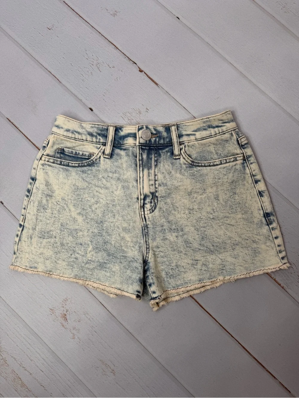 SO Acid Wash High Rise Denim Shorts Size 3/26